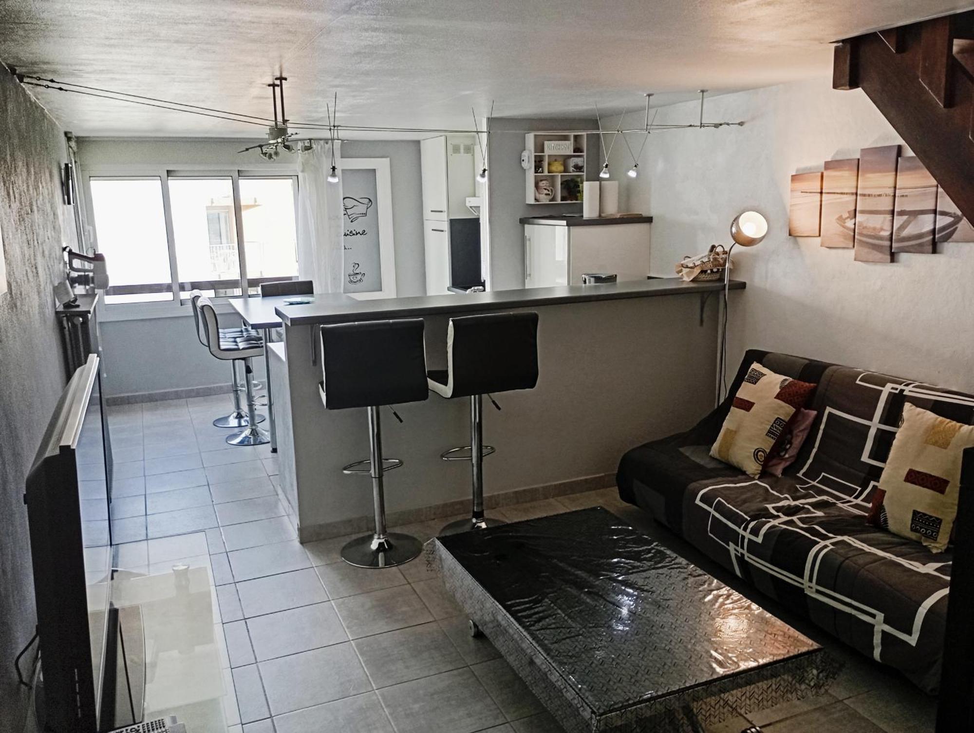 Grand Appartement Proche Port Et Plages, 6 A 8 Pers, 3 Chambres, Climatise Agde Kültér fotó